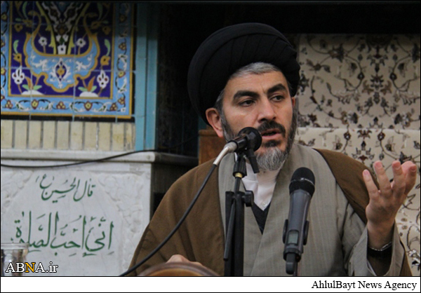 دیدار خادمان آستان قدس رضوی با نماینده ولی فقیه در آذربایجان غربی